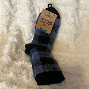 Northeast Cozy Cabin Men's Black and Blue Socks Size 8- 12.5